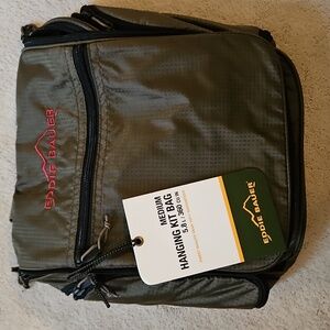 Hanging Toiletry Kit NWT Eddie Bauer